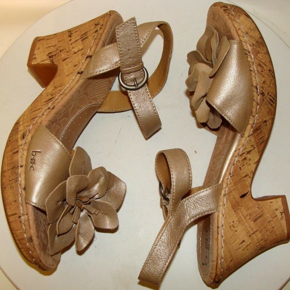 BORN O CONCEPT BOC WOMENS GOLD SANDALS 9M / 40.5 - Picture 5 of 10